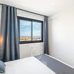 Апартаменти Higueronrentals Sky Фуенхірола