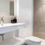 Апартаменти Higueronrentals Sky *