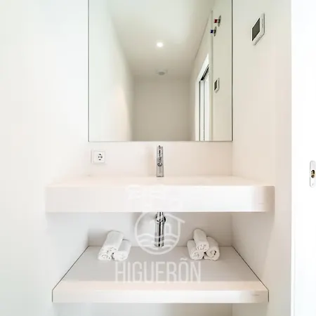 Higueronrentals Sky *