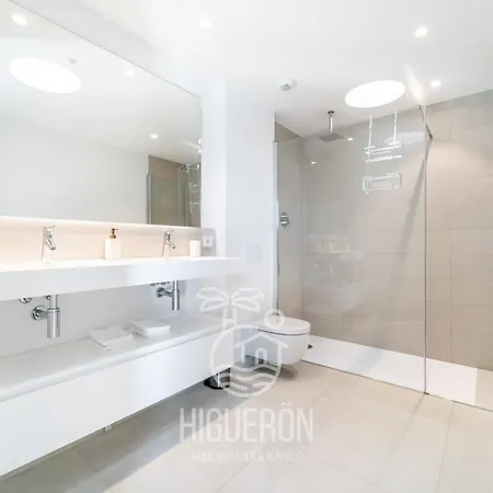 Higueronrentals Sky 丰希罗拉