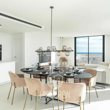 公寓 Higueronrentals Sky