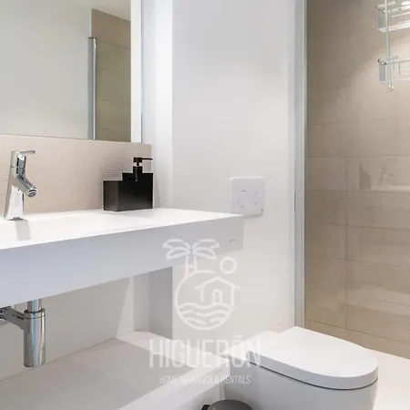 شقة Higueronrentals Sky *