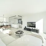 Higueronrentals Sky דירה פואנגירולה